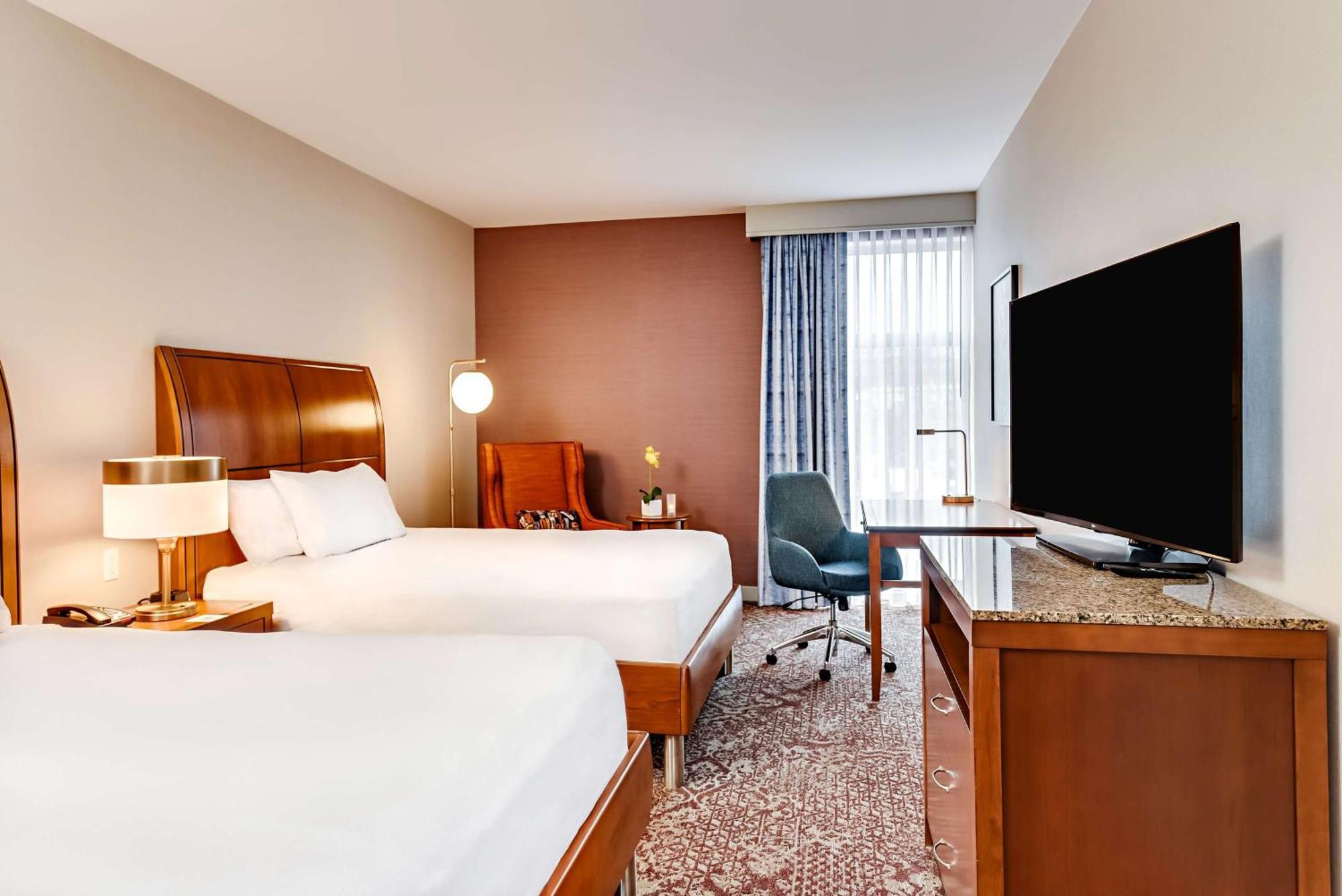 Hilton Garden Inn Alexandria Old Town National Harbor Buitenkant foto